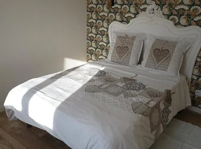 La Petite Maison Dans La Prairie 3* Ecommoy